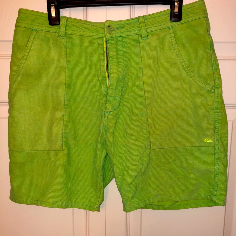 Quiksilver bright green corduroy shorts, size 32